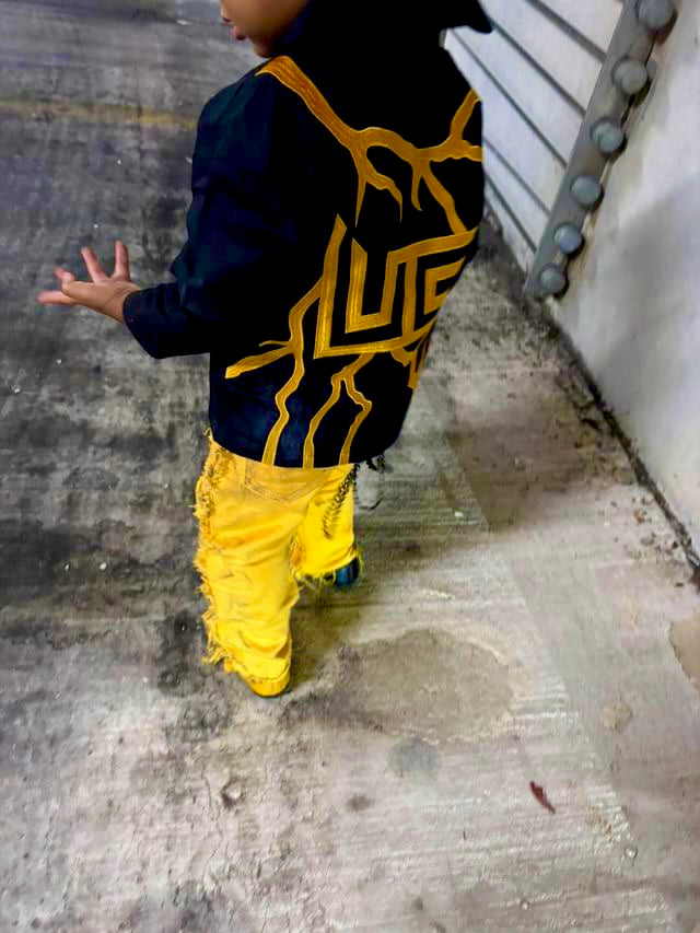 ROOT LiGHTNiNG ZiP UP ⚡️