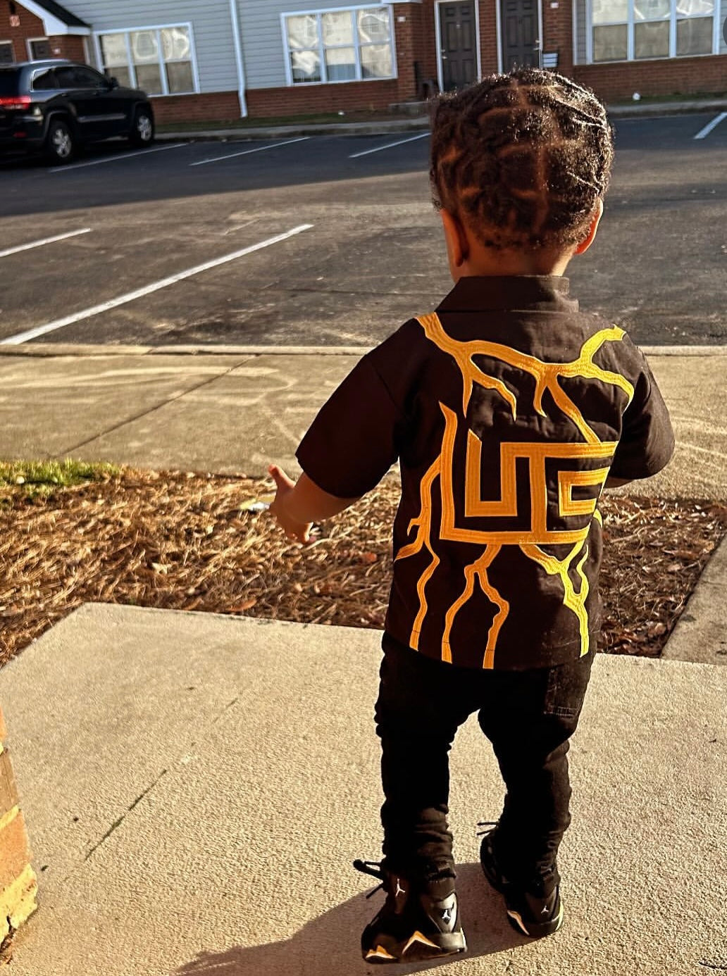 ROOT LiGHTNiNG ZiP UP ⚡️